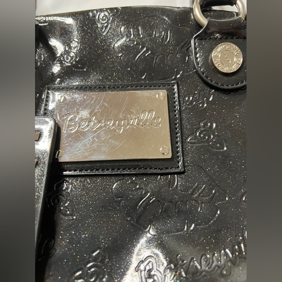 Betsey Johnson betseyville black patent leather dome satchel - Picture 9 of 11